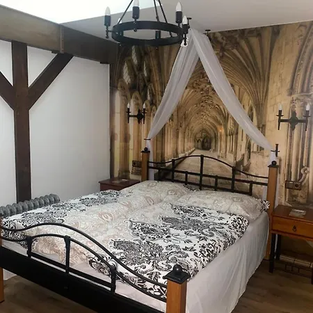 Superb Medieval *