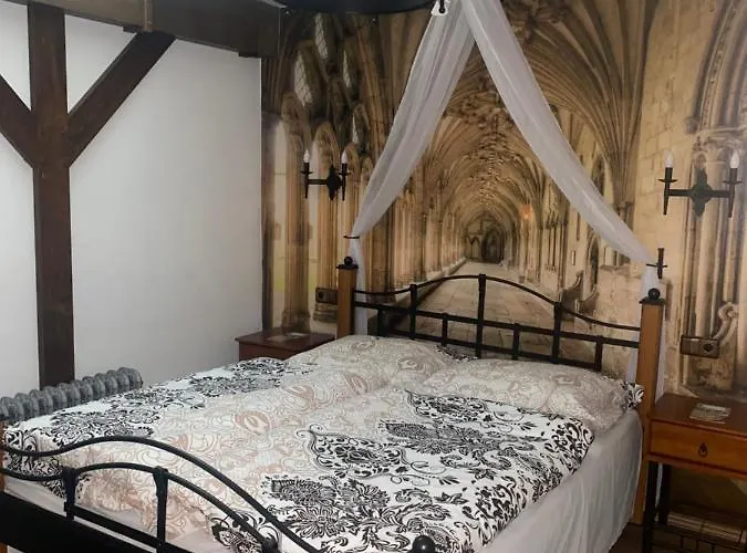 Superb Medieval *
